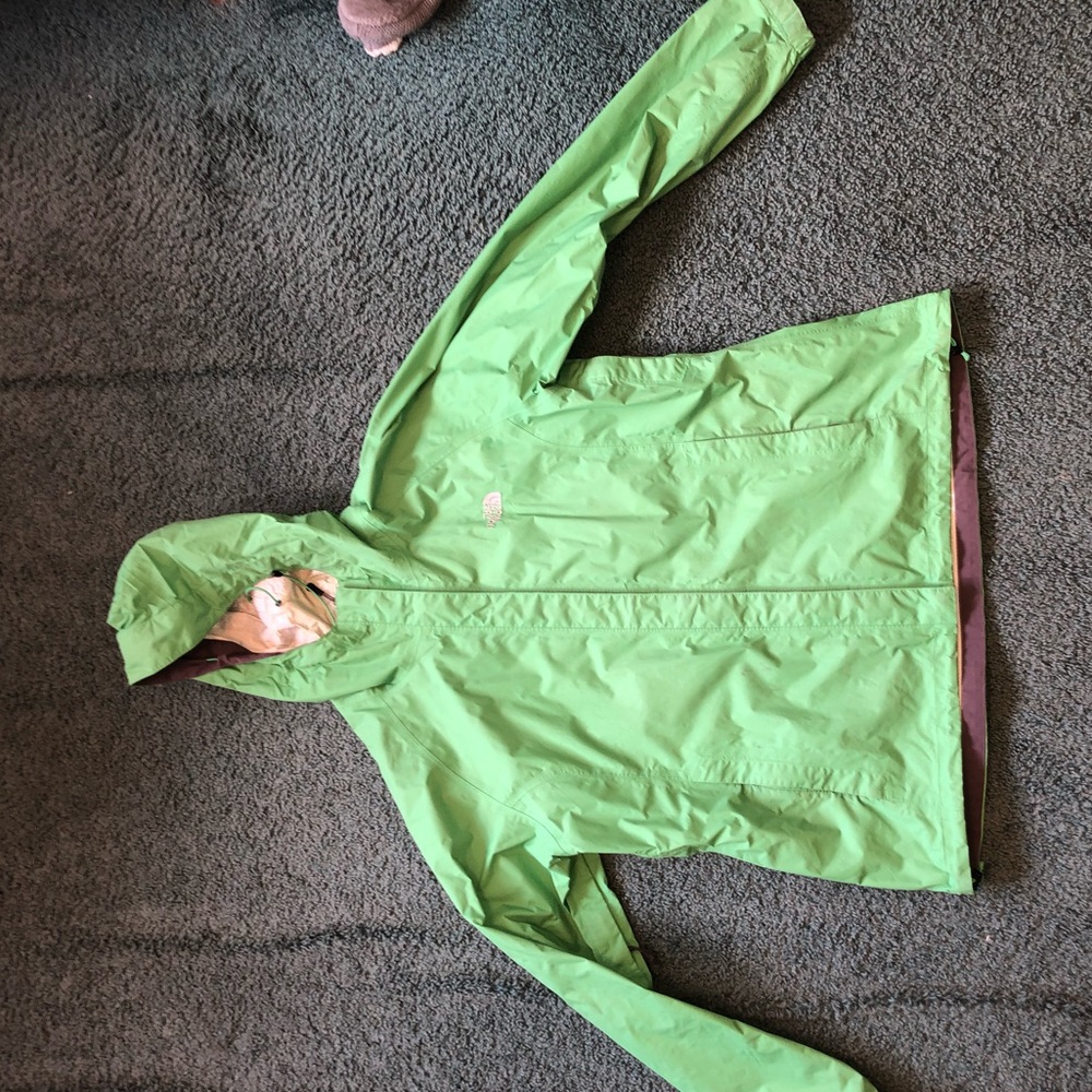 Women’s north face rain jacket